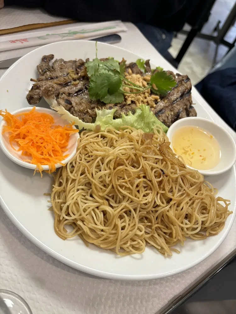 Nouilles Sautées Au Bœuf